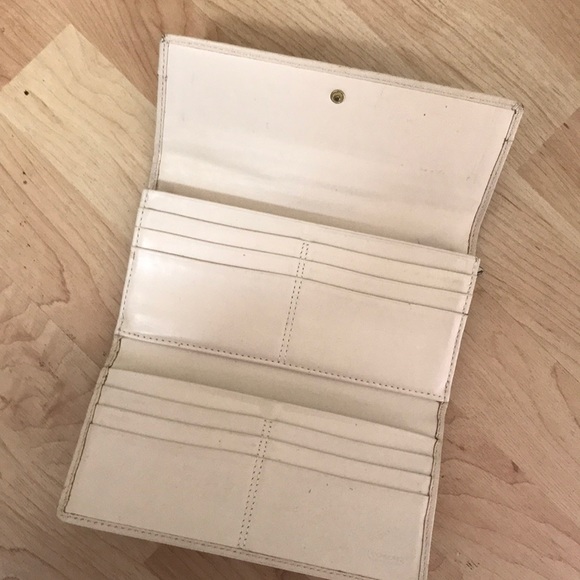Coach cream leather wallet - Picture 2 of 3